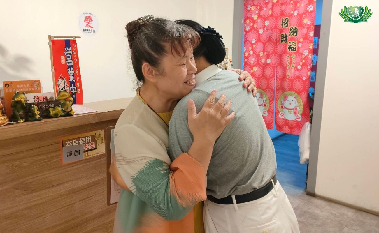 沐椿壽喜燒 03-8566755 地址:花蓮市中山路855號