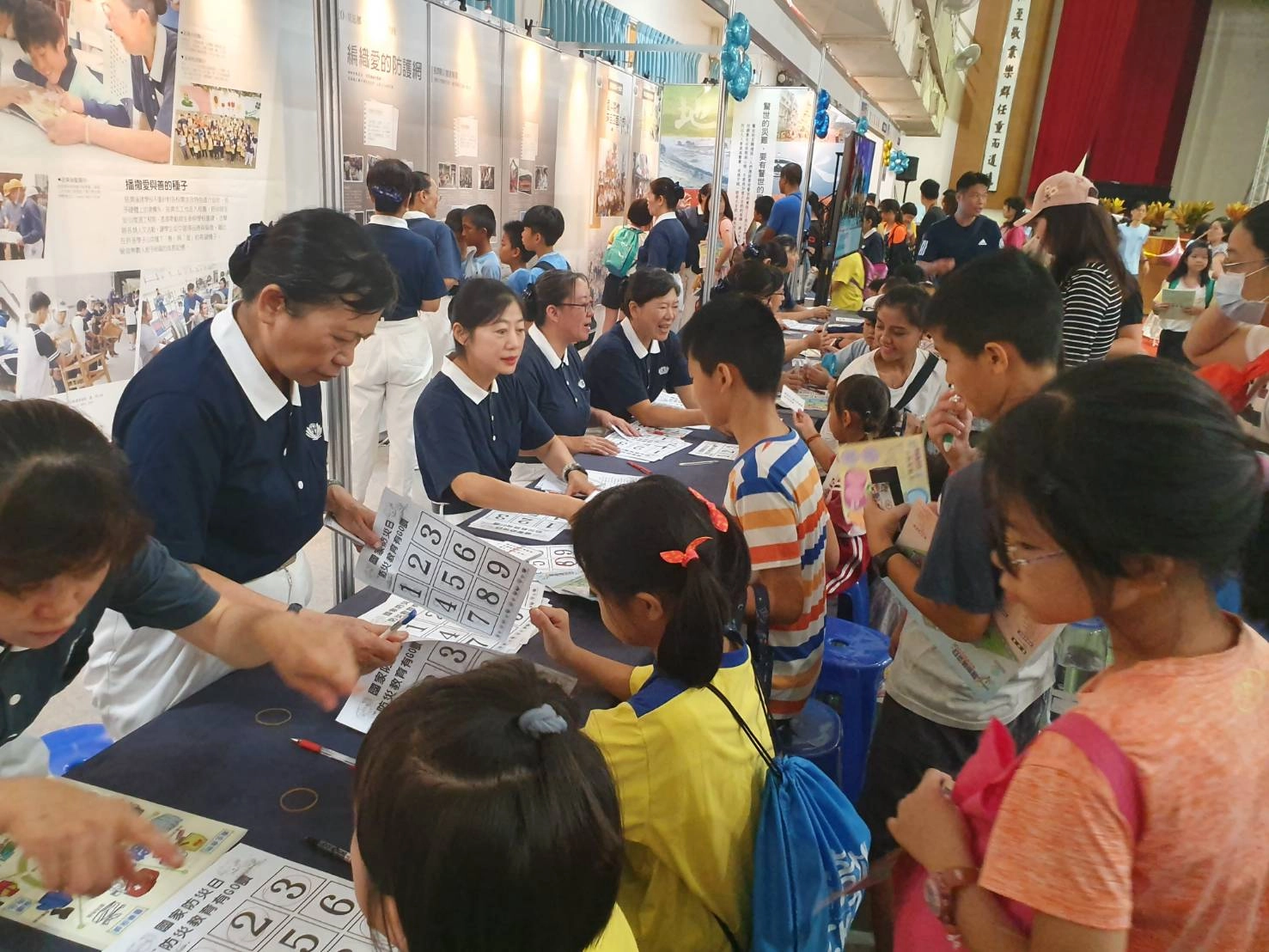 屏東縣政府舉辦「2019國家防災日-防災教育有GO讚!」慈濟各項慈悲科技成為現場展示亮點。