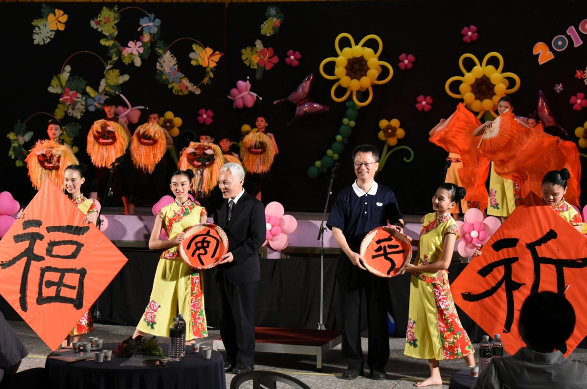 集結埔里、國姓、魚池三鄉鎮共13所希望工程學校師生,共同舉辦「921希望工程二十周年『感恩˙尊重˙生命愛』紀念晚會」,用音樂、舞蹈、戲劇等傳達感恩之情,共同見證希望綻放的生命力。
