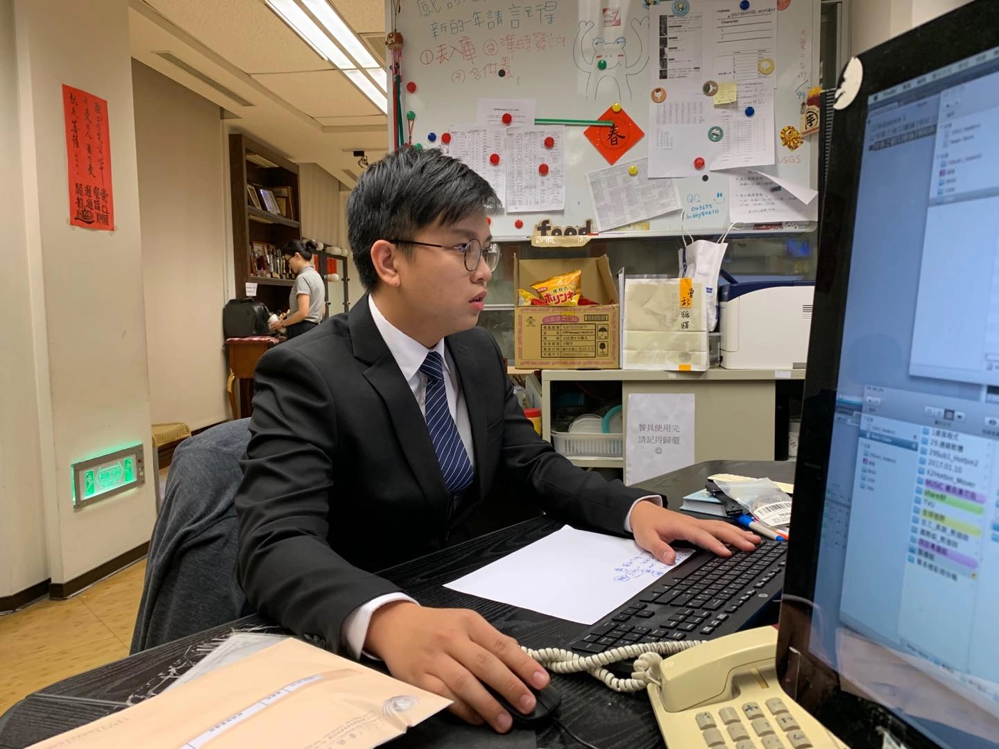 顏良式表示,大學時參加了包括媒體中心志工、國際接待服務隊、還有宿舍幹部等,豐富了他的生活和學習,對於如何拓展人際關係和凝聚向心力很有幫助。