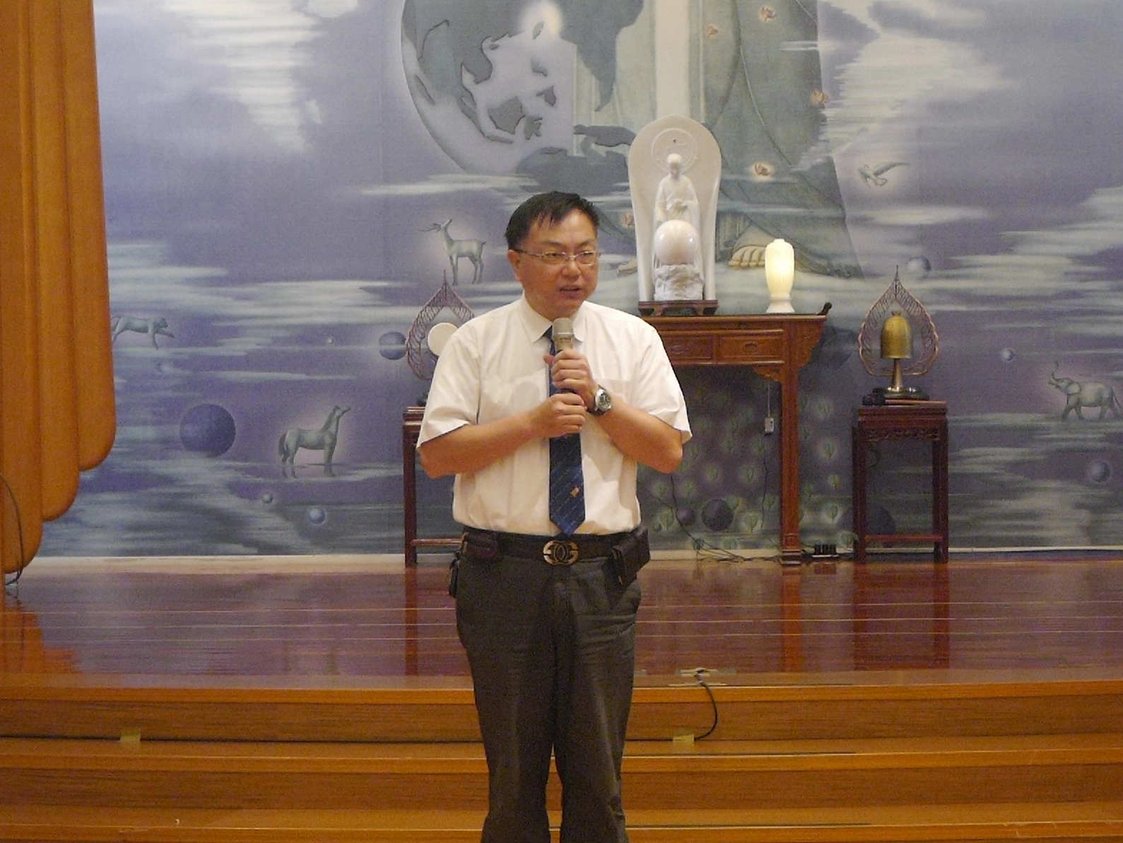 南投縣政府教育處陸正威處長特地蒞臨出席活動,給予勉勵及加油。