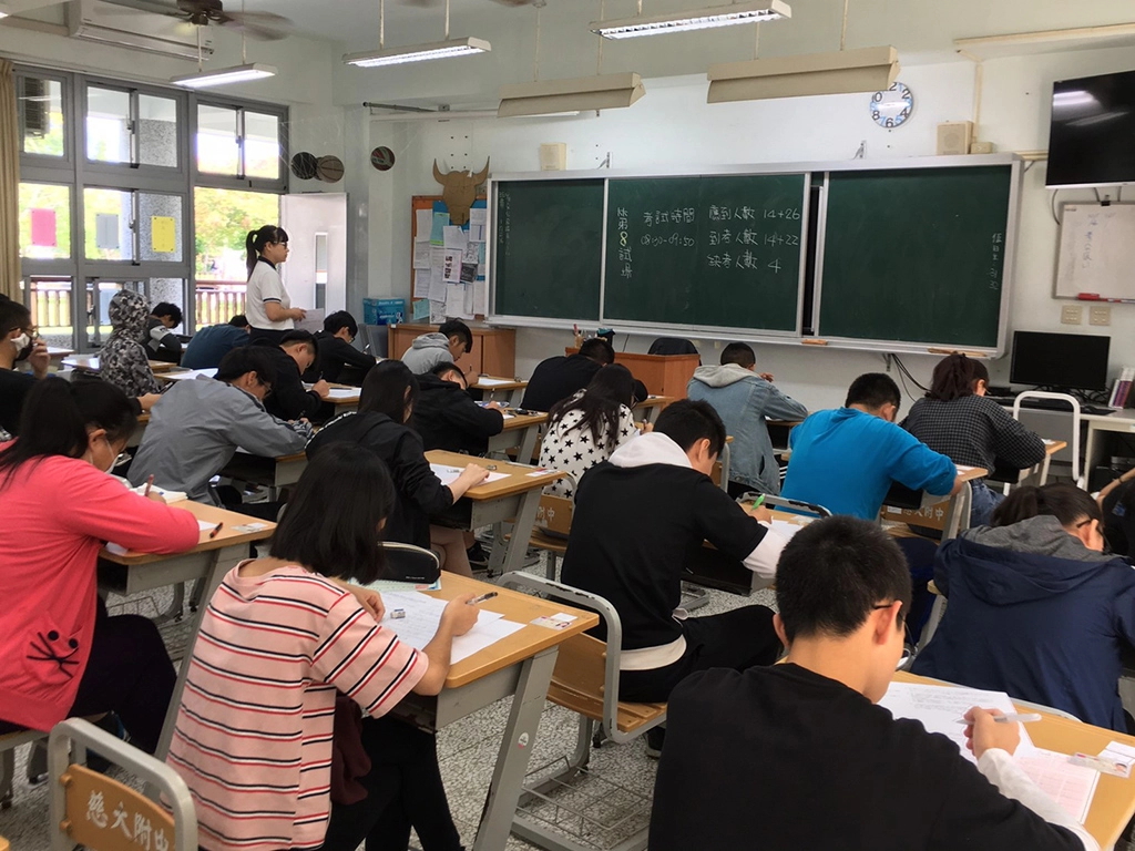 堪稱花蓮、臺東的「數學日」的更生盃,已連續13年由慈大附中承辦。每年花東區優秀學子透過此項數學競賽,激發學習數學的熱情,各校師生也藉由這一平台交流數學教育,相互切磋。