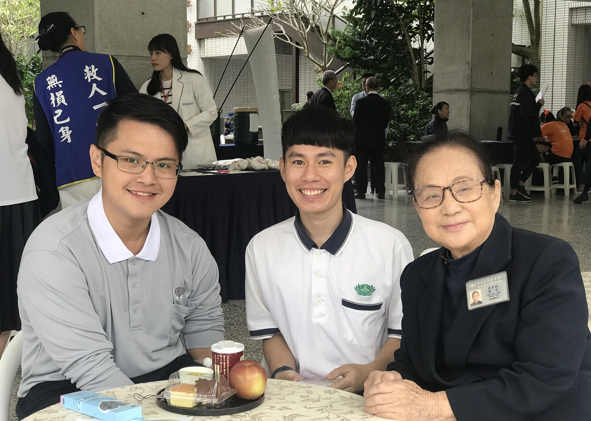 :醫學系學生游斯鴻,立志從醫,藥檢系畢業後重考進醫學系,希望能在第一線救人,參與建檔期望有一天能實現搶救生命的心願。