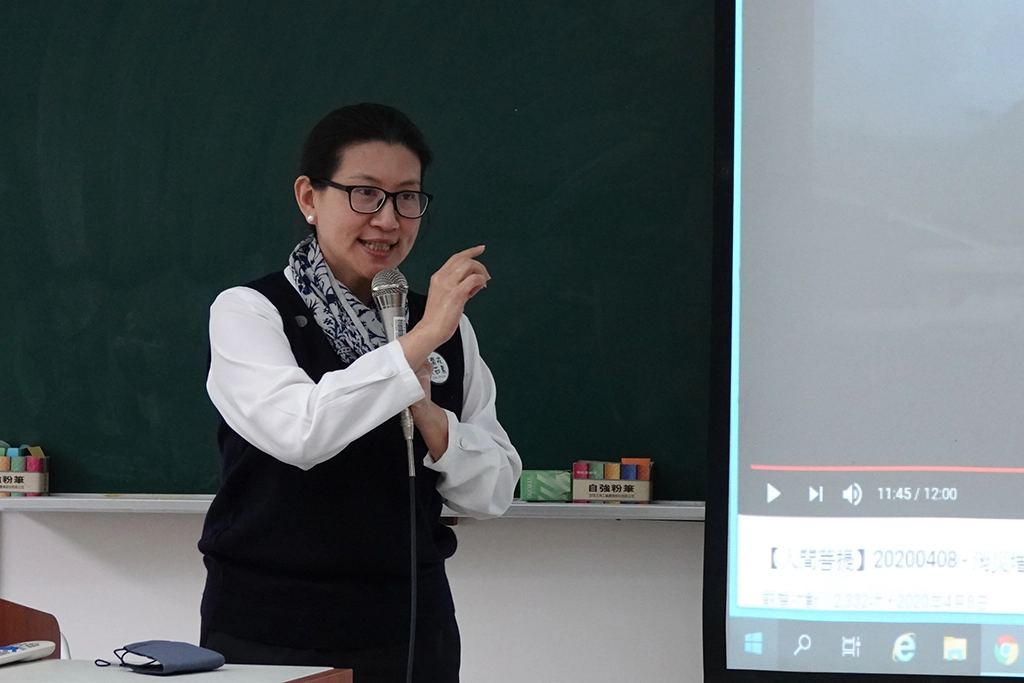 人文室主任謝麗華表示,透過30天來養成齋戒的習慣,更樂見學生自發性的勸素行動。
