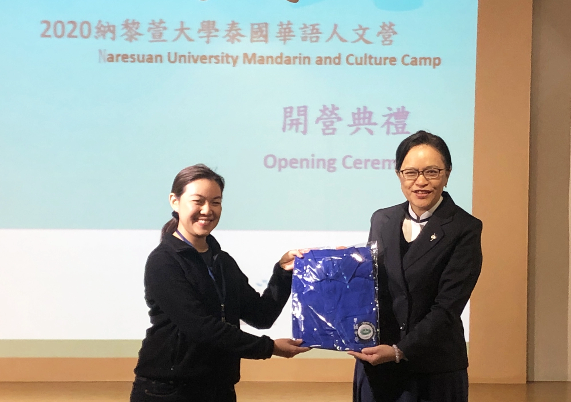 慈濟大學與納黎宣大學多年來維持姊妹校的關係,劉校長出席開營典禮歡迎遠道而來的貴賓們。