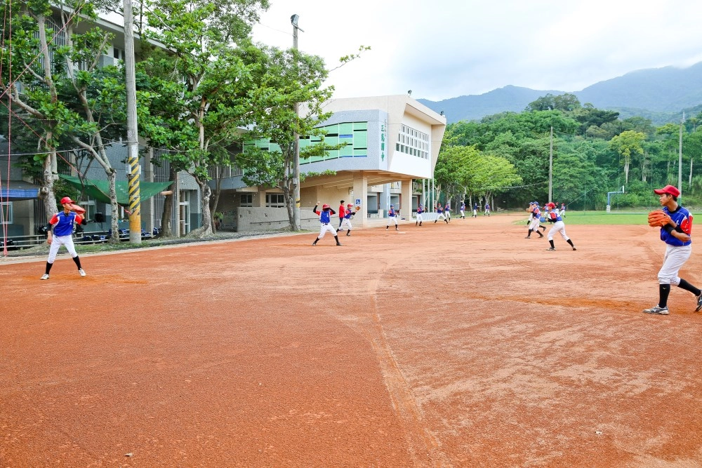 花蓮慈院運動醫學中心承辦三民國中棒球隊運動防護計畫,希望為選手降低運動傷害,延展希望的未來。