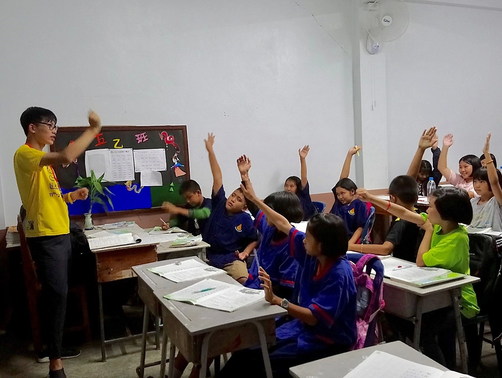 國北小泰陽服務隊以生動活潑的教學方式,讓泰國學生以多元化方式學習華語文。