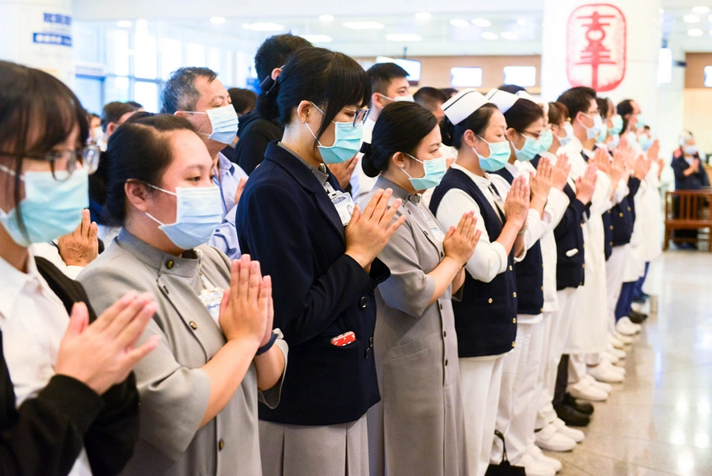 大家一起虔誠祈禱、募心募愛,讓愛馳援菲律賓。