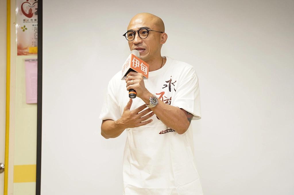 藝人小馬(倪子鈞)今(27)日參加伊甸新竹啟照十周年感恩禮拜,分享福音及個人見證。