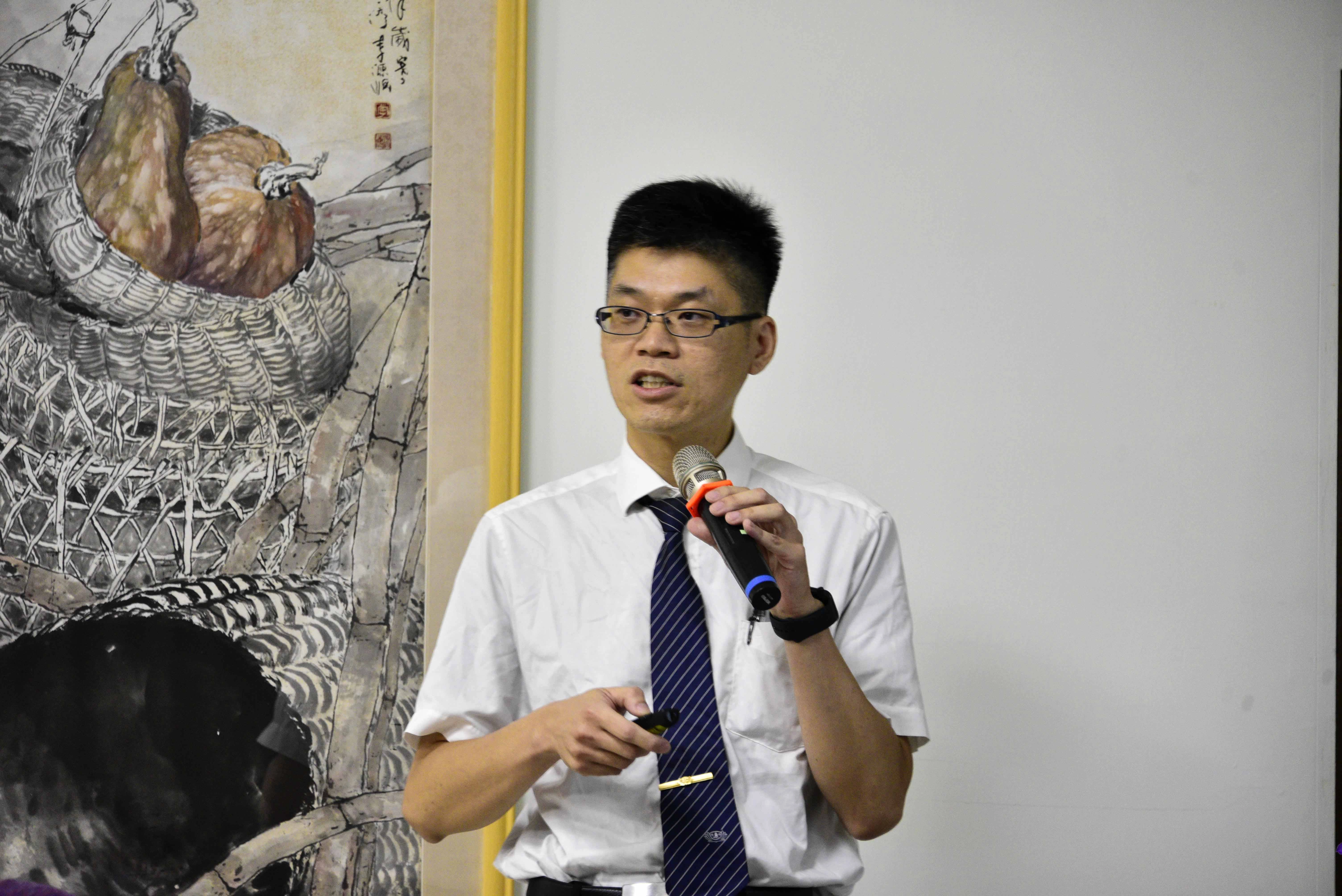 大林慈濟醫院腸胃內科曾志偉主任分享「生物製劑與B型肝炎病毒再活化」,也希望未來有更好的研究,能夠預測B肝病人是否需要使用抗病毒藥物。