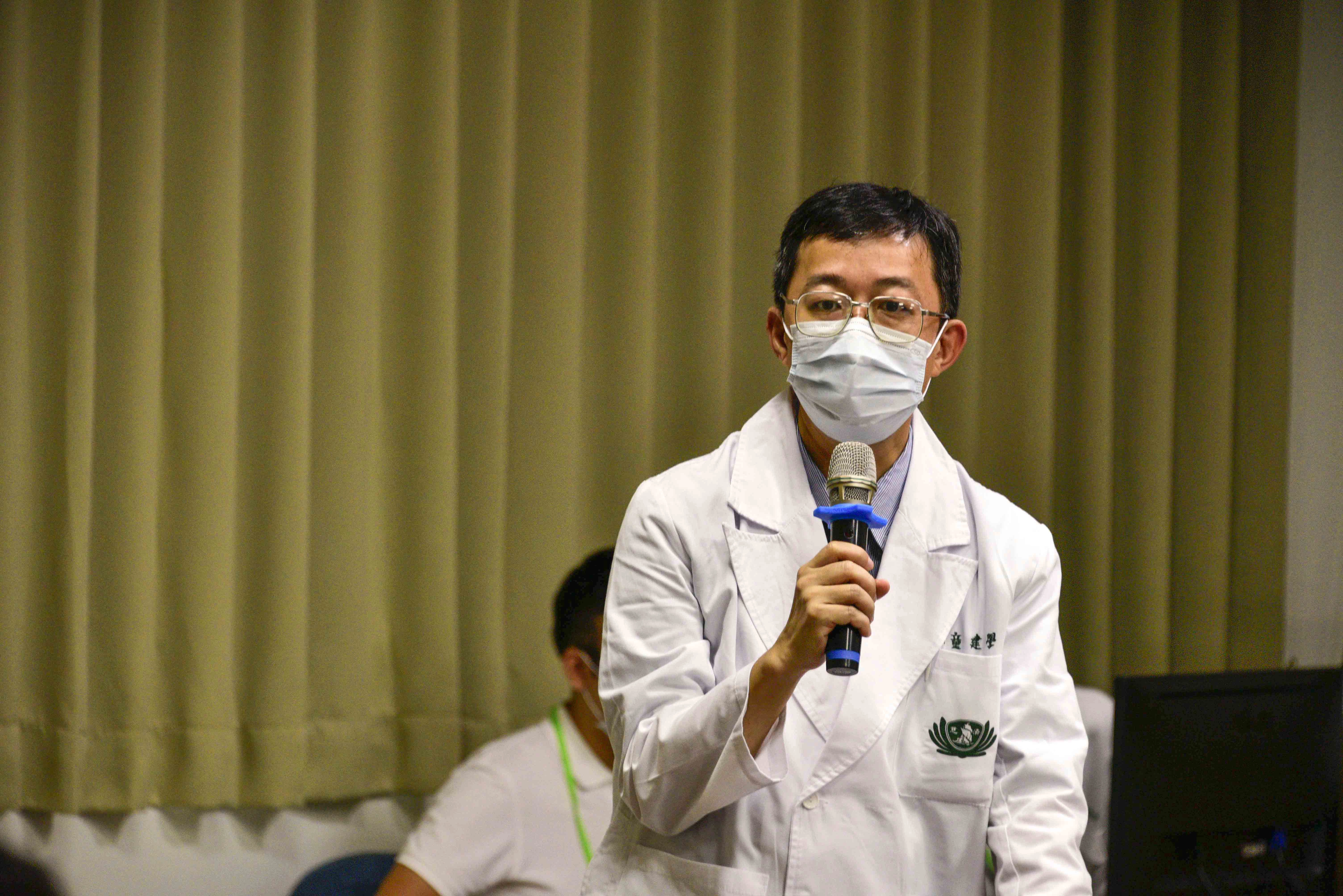 大林慈院風濕免疫科童建學主任分享「自體免疫與骨鬆」,他引用許多研究數據,包括風免疾病如僵直性脊椎炎、類風濕性關節炎、紅斑性狼瘡、硬皮症、乾燥症患者等...