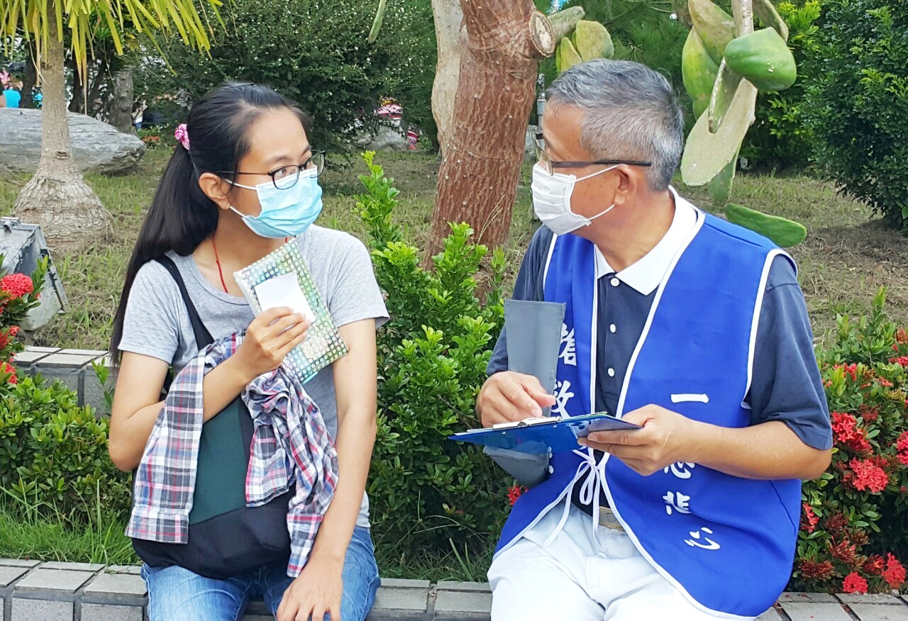 臺中港區慈濟志工把握健行活動因緣,邀約髓緣有愛有緣人。