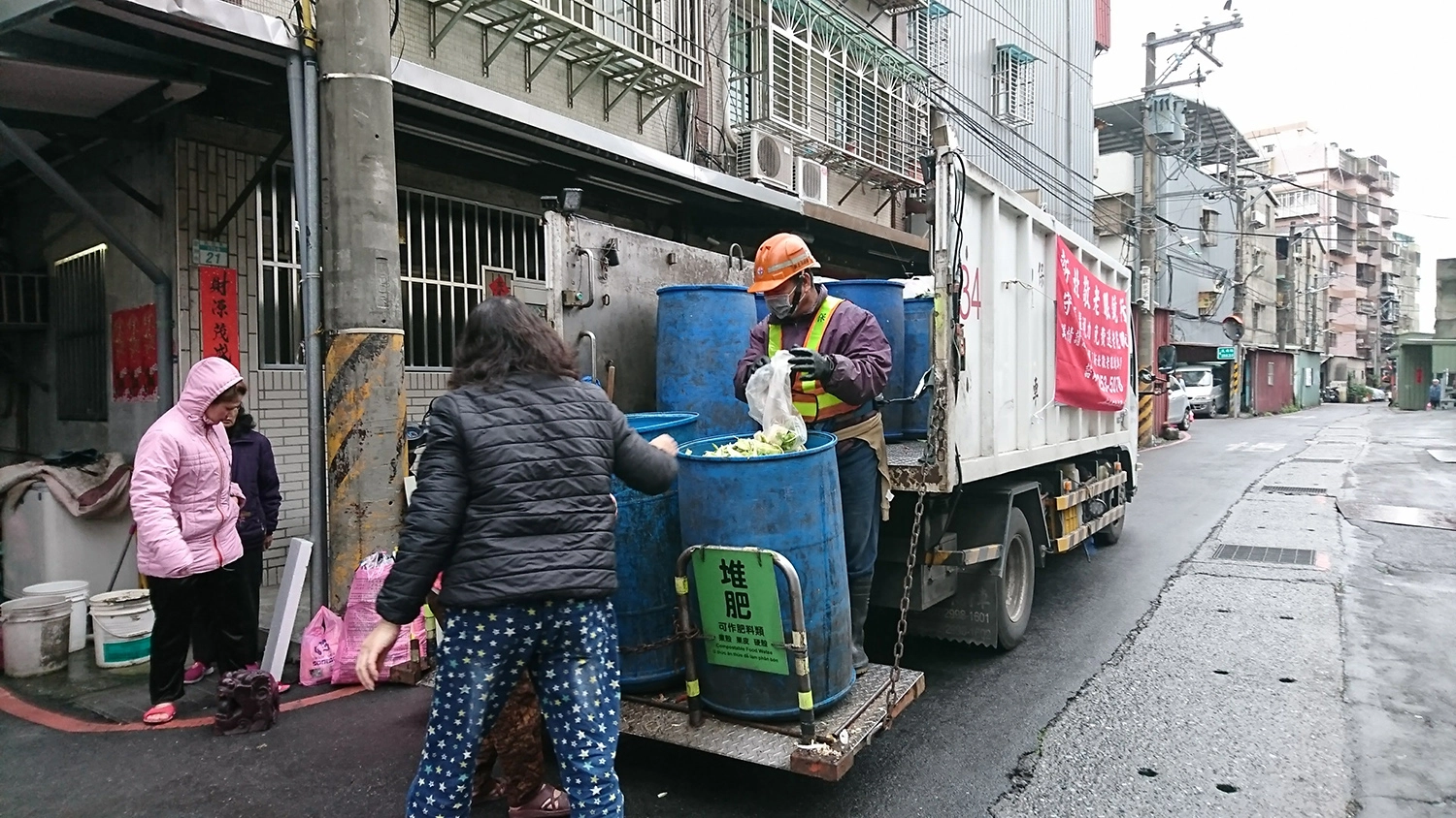 環保局表示,一般民眾處理廚餘仍依照過去清運方式,完全不受影響。