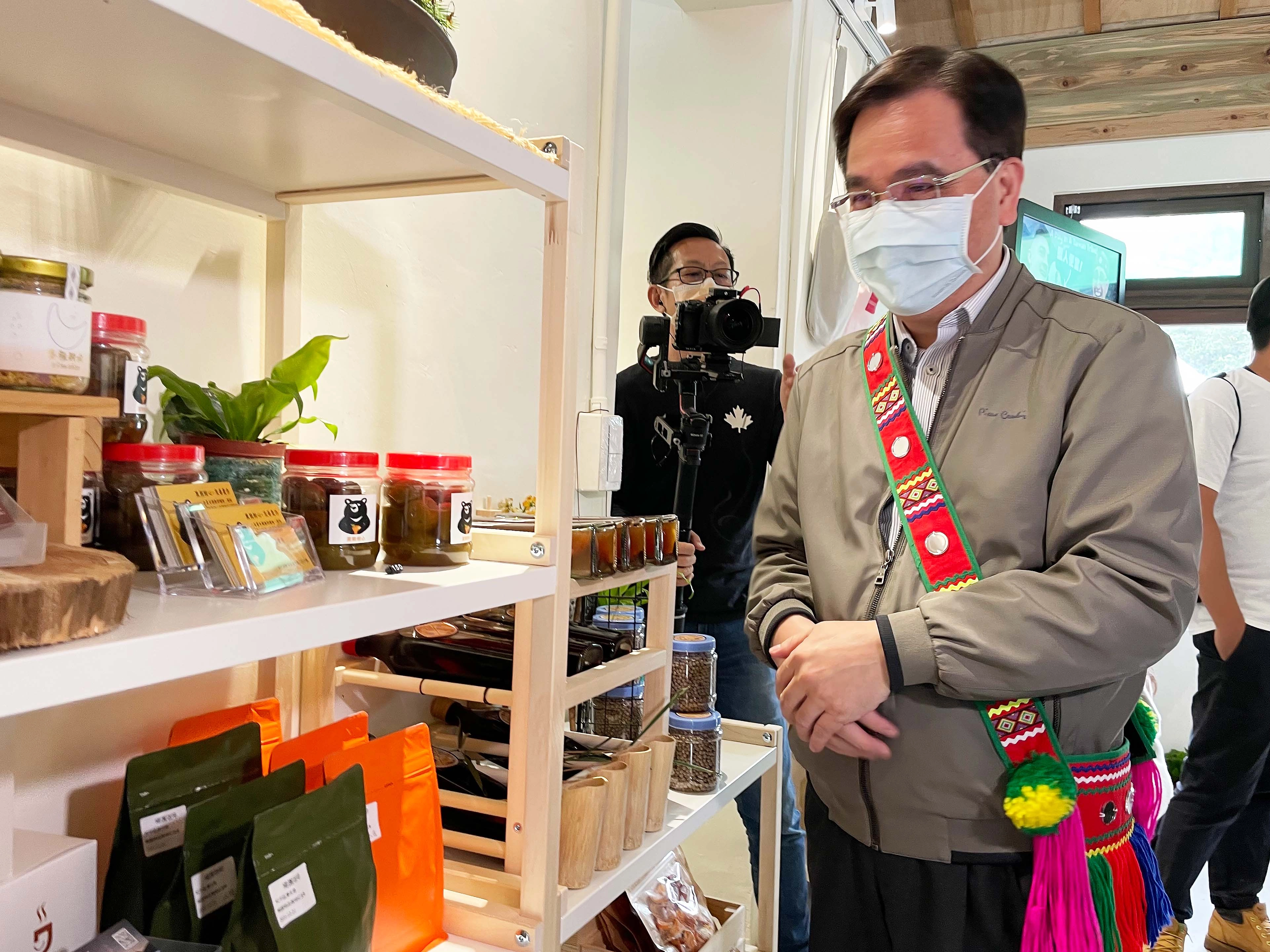 夷將•拔路兒Icyang.Parod主任委員參觀原流新創聚落•Llyung Startup Cluster