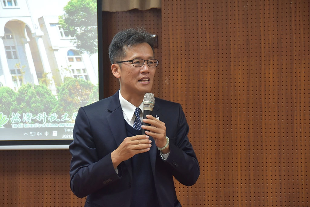 授課老師黃玉琪表示,課程將結合模擬情境、慈濟防災經驗、慈悲科技的人文體現等。
