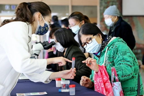 「醫檢師」常常隱身幕後,卻是為民眾治療疾病、把關健康不可或缺的重要人物。-2