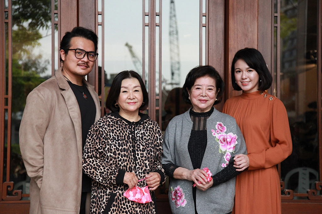 吳秀珠演婆婆、陳淑芳演養母,劇中都寵媳婦。