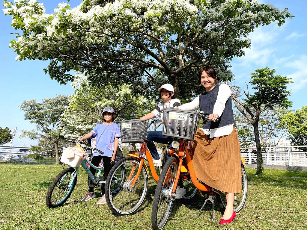 陽光運動公園交通便利,目前正是賞花季節,歡迎民眾至此欣賞。