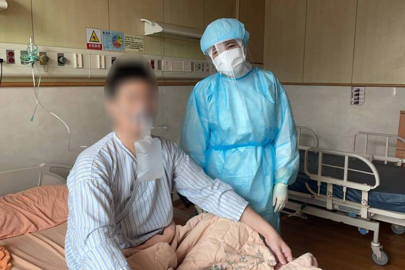 吳先生由衷感謝醫護團隊的照顧,表示自己一定會努力配合醫療早日痊癒。