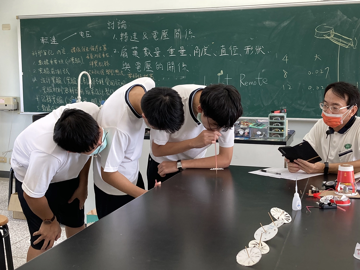 2021年遠哲科學競賽,臺南慈中內初賽。簡志雄提供照片。