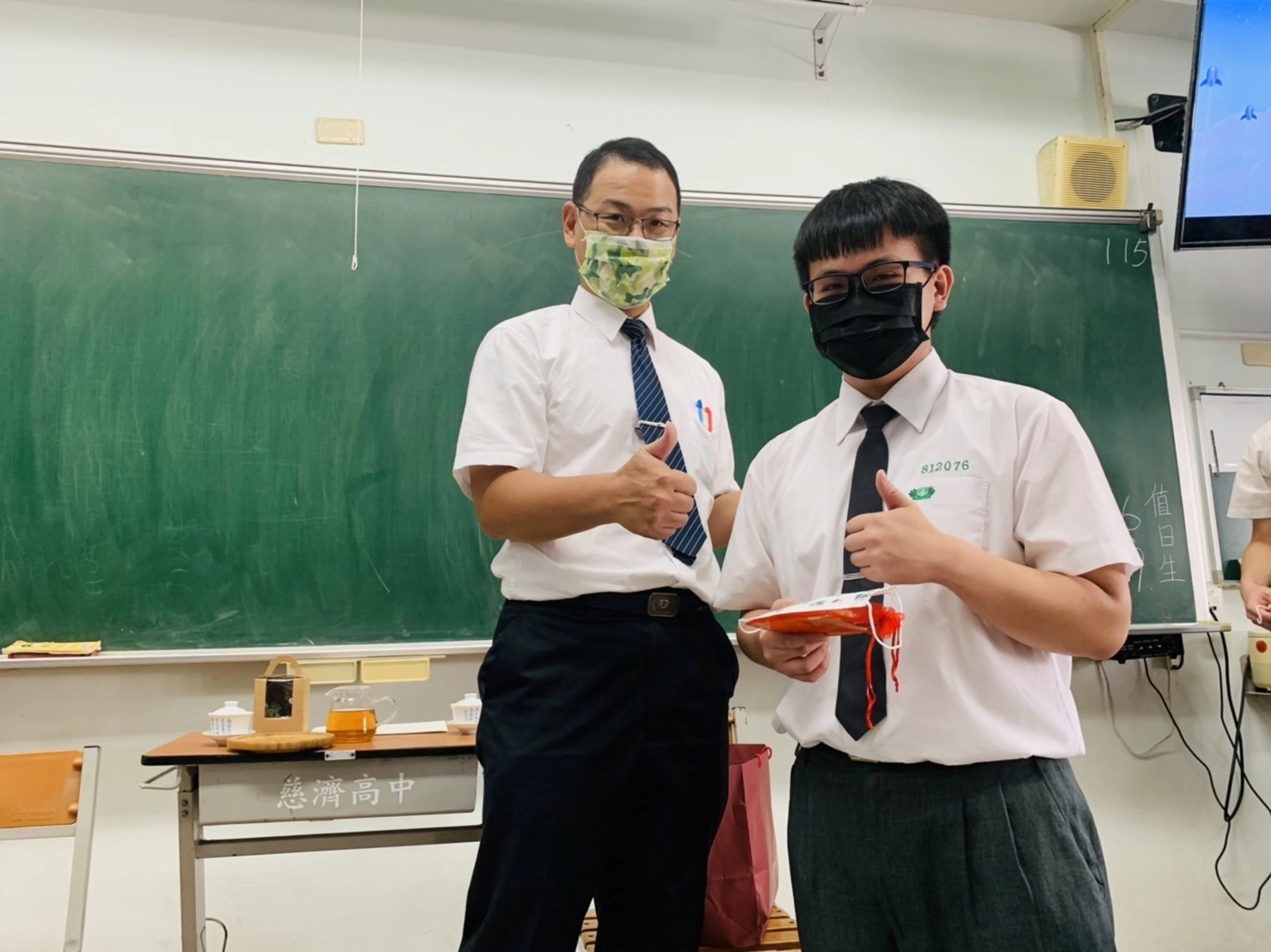 因應防疫,活動改在各班進行,但心意不減。