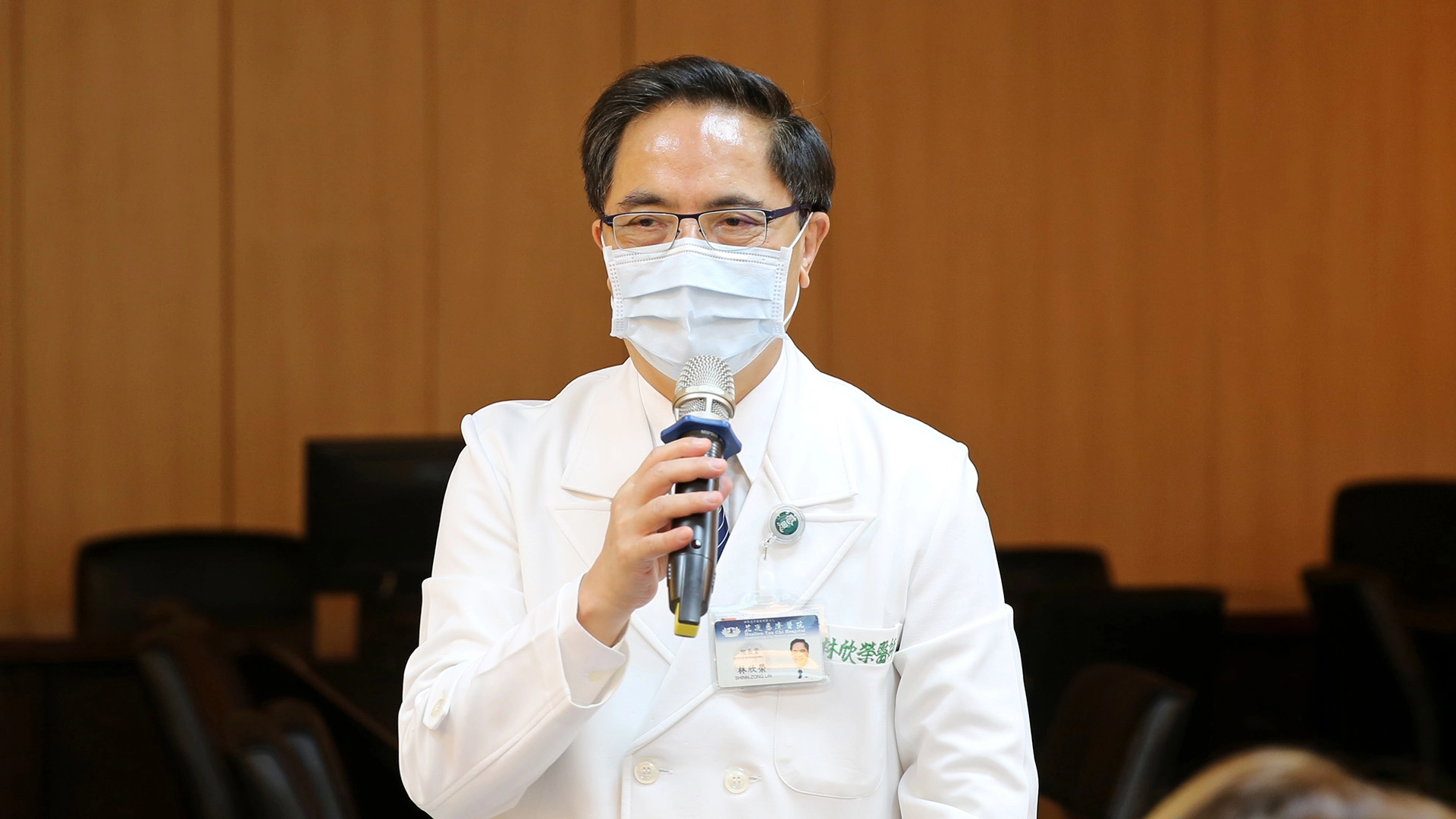 林欣榮院長指出,花蓮慈院是花蓮地區唯一獲得授權服務的生殖機構,有包含生殖醫學中心與婦產部的完整團隊,能給予前來求診的民眾最大協助。