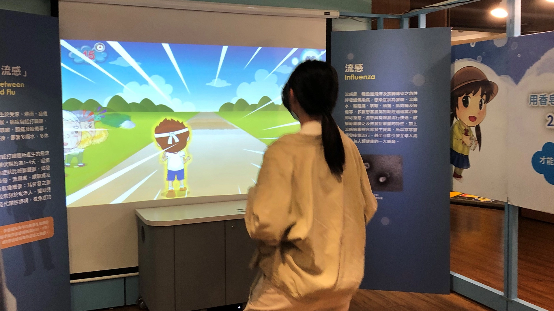 「防疫戰鬥營」10月7日於台中靜思堂開展,學校校長、老師出席體驗。