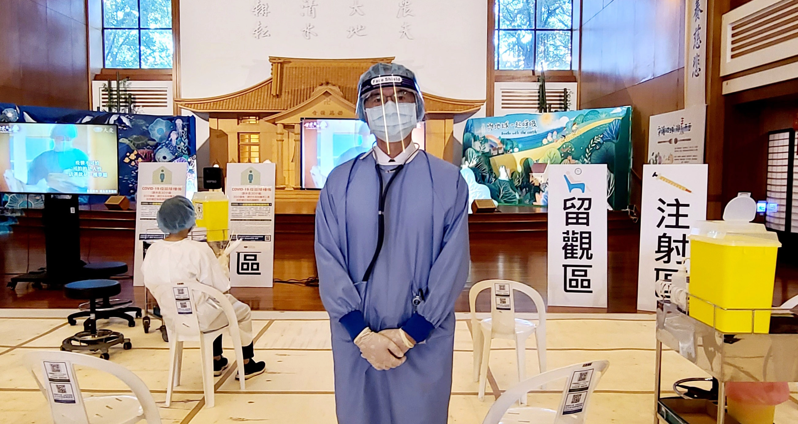 許元昱認為,在疫情嚴峻的大環境裡,只要能好好活著,貢獻自己的能力,就是最幸福的事。