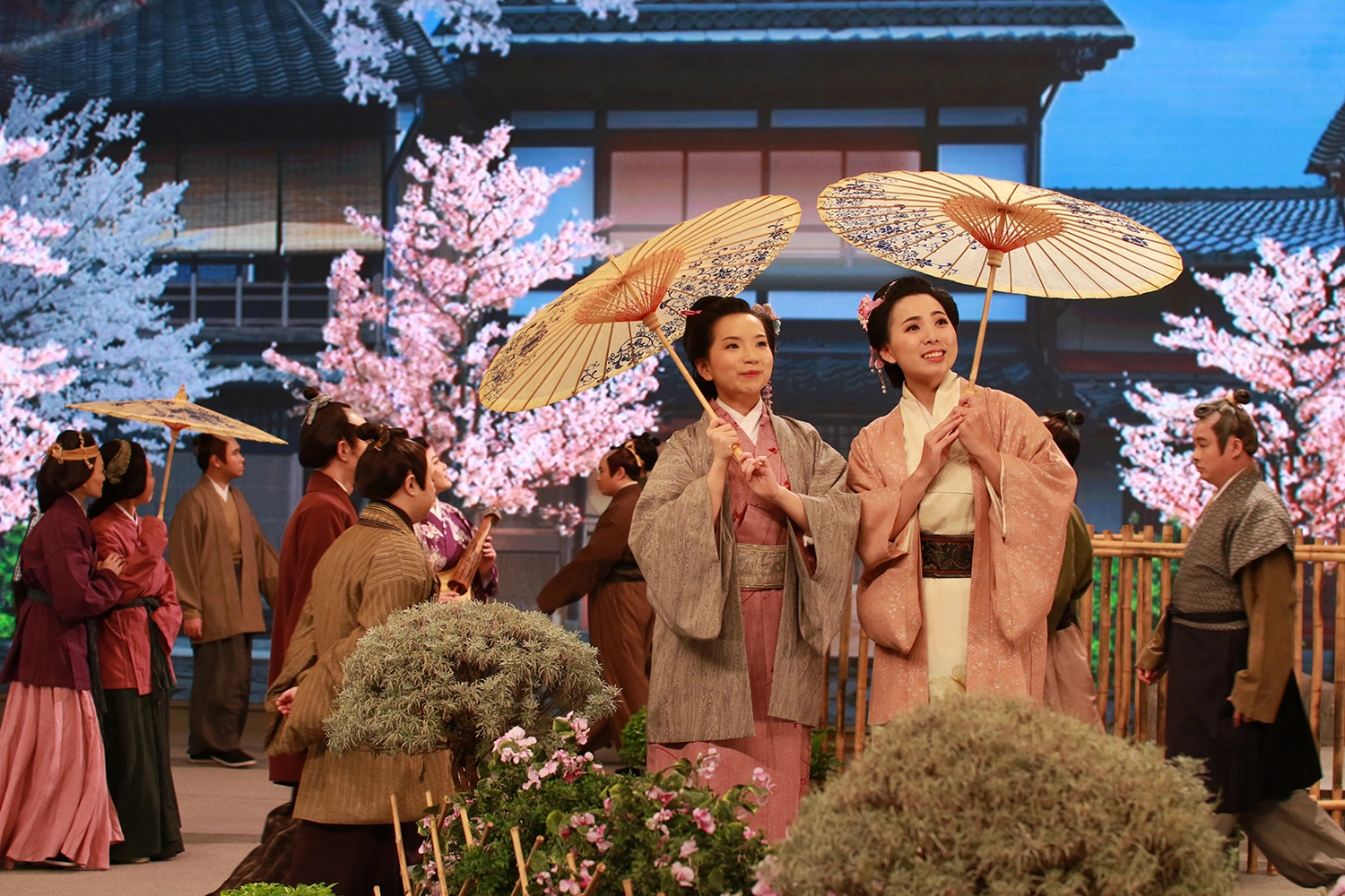 團員挖出日本服裝壓箱寶營造鎌倉時代氛圍。