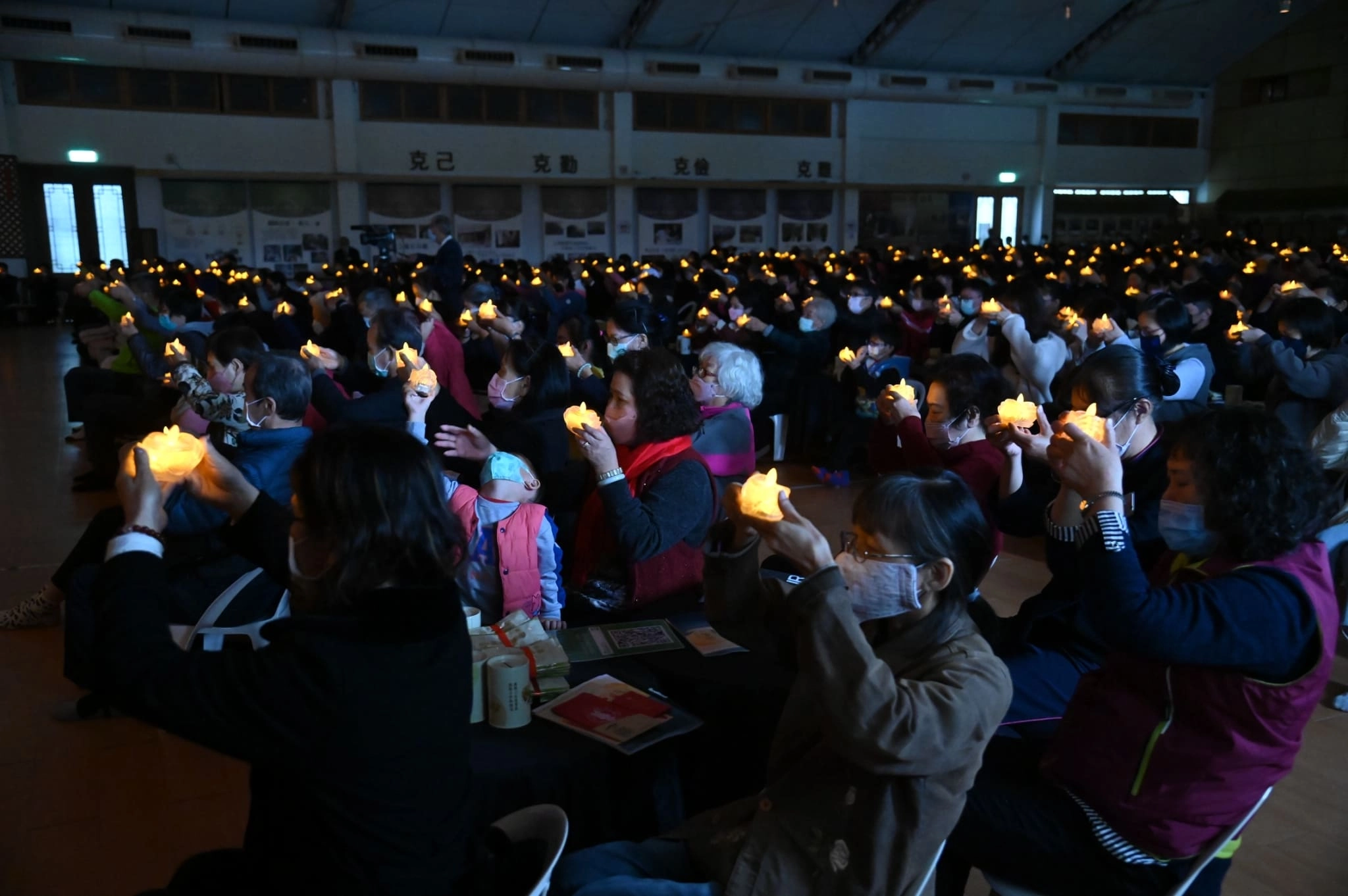 羅東場歲末祝福場內民眾參加踴躍。