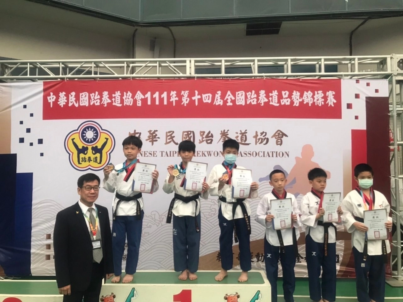 陳哲洋一路花蓮縣縣運金牌打進全國品勢盃錦標賽,勇奪全國賽金牌(冠軍)