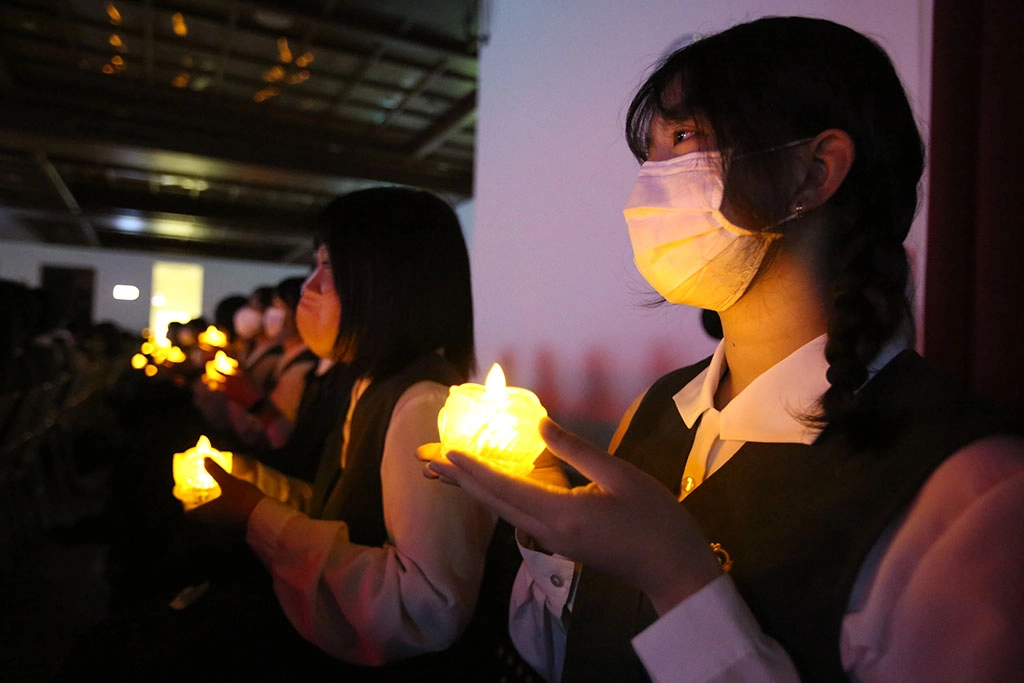 期盼疫情戰爭早日結束,更誠心祝福世間祥和,同心共濟弭災疫。