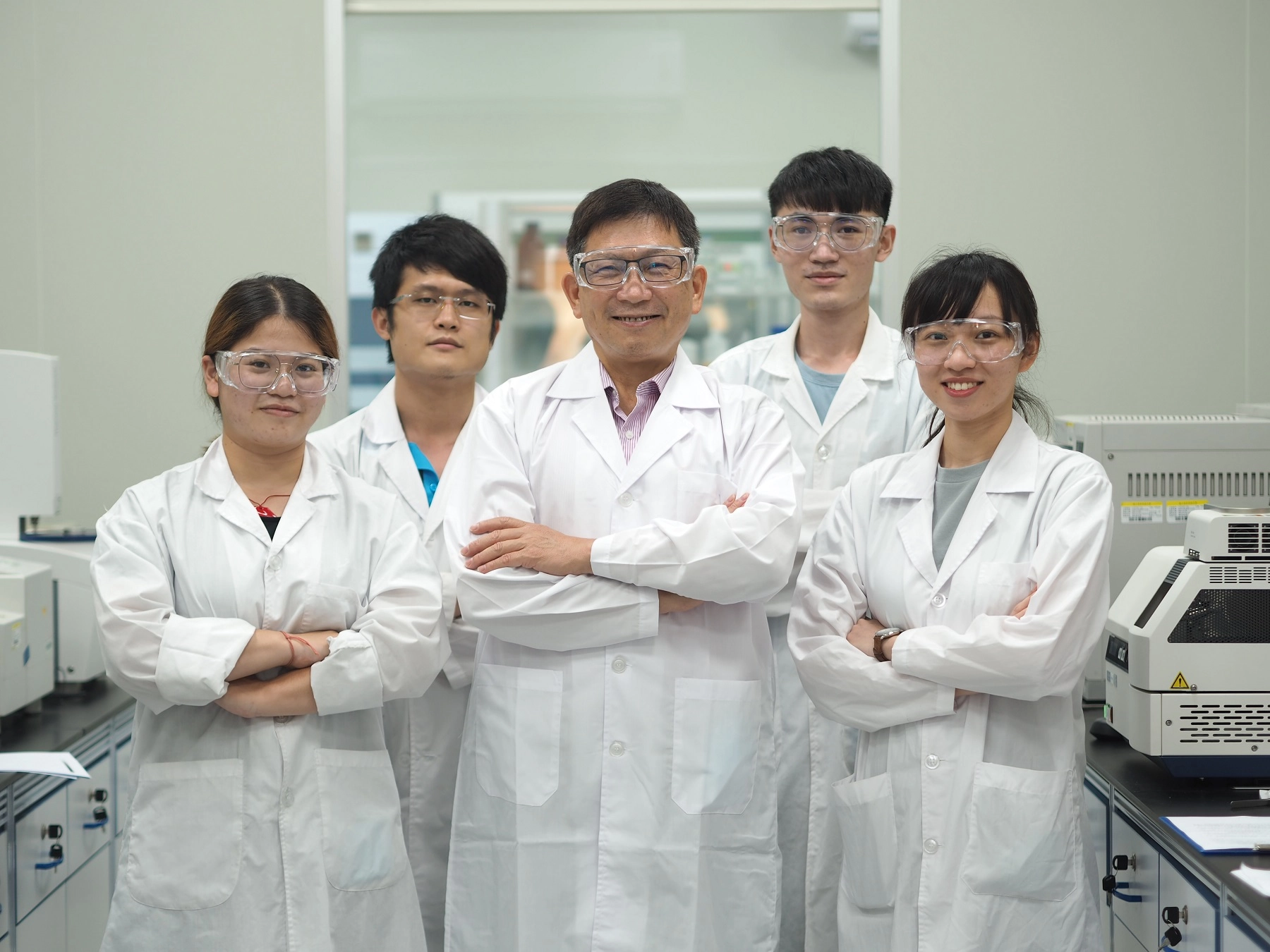 徐啟銘在教學上仍戰戰兢兢,把學生當自己的孩子照顧。
