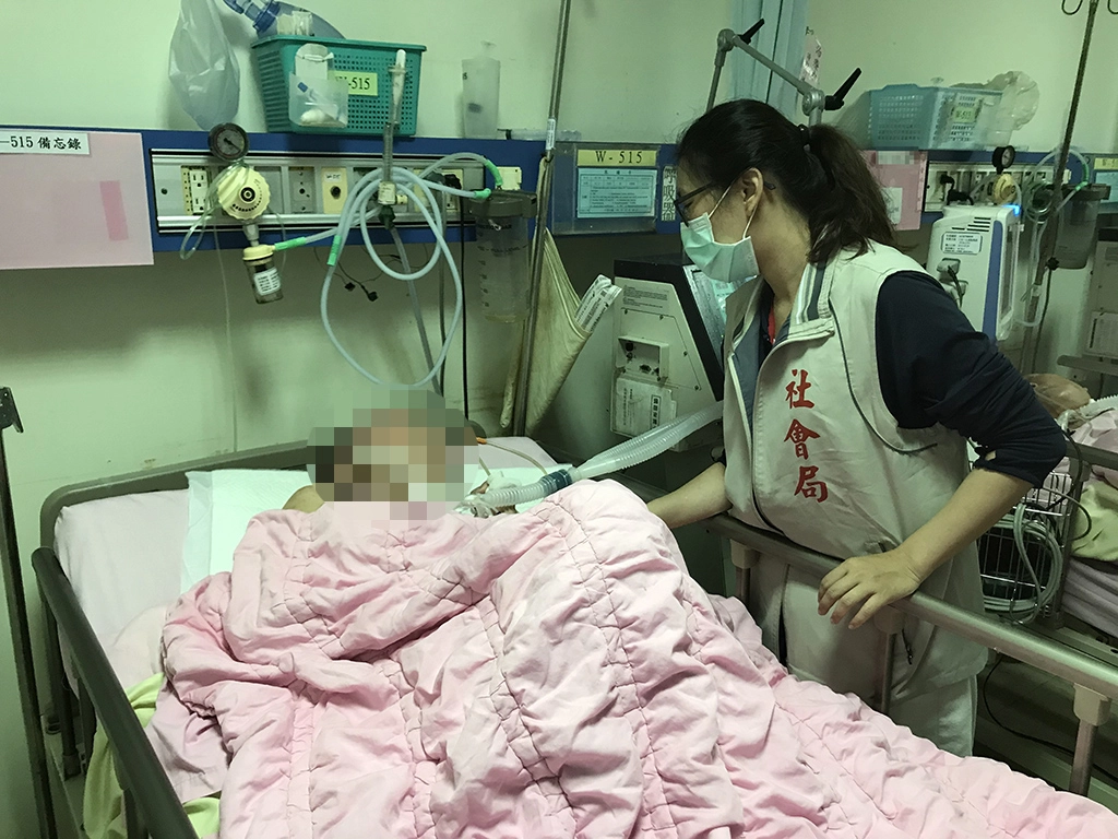 關懷陷困長者。