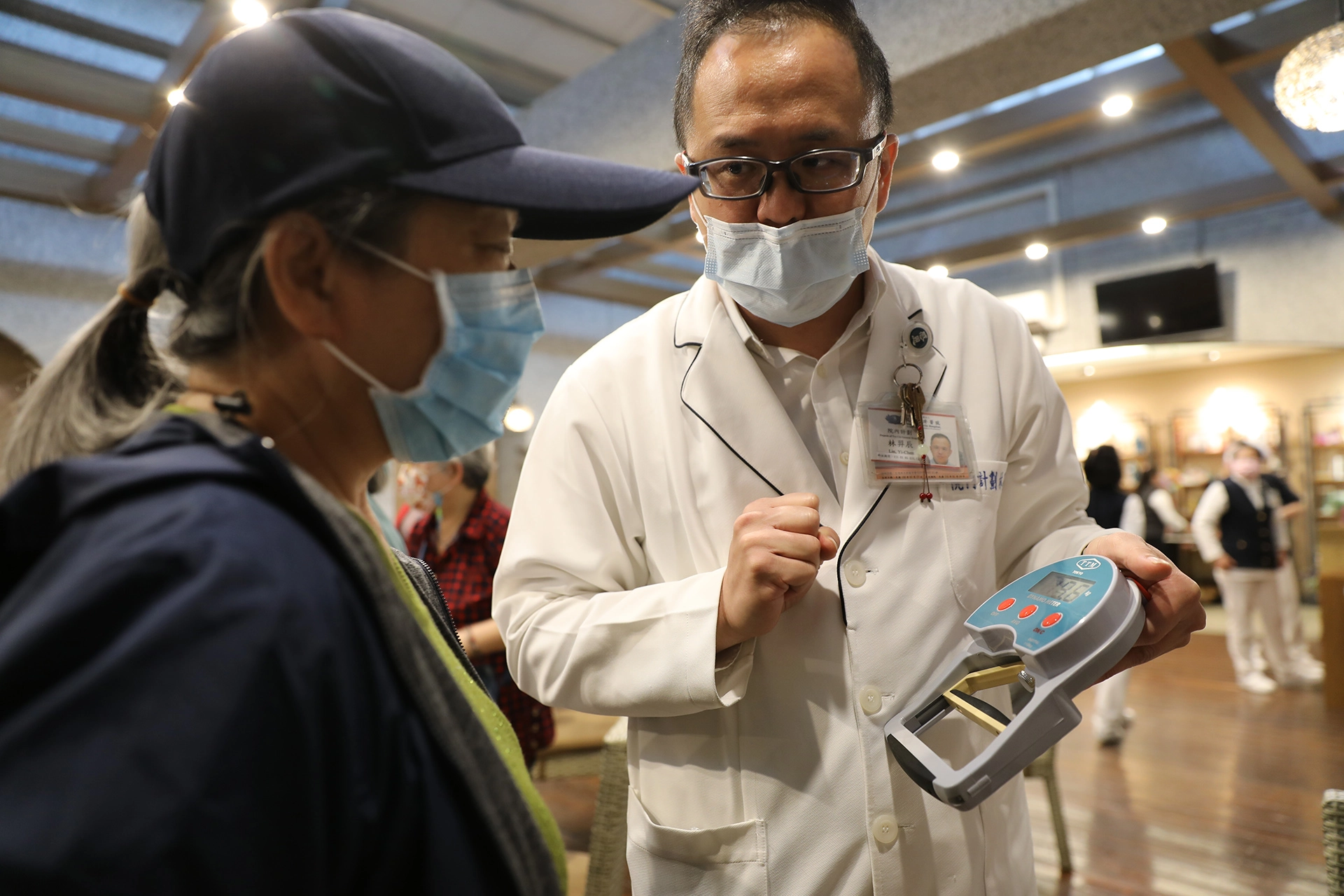 為了陪伴乳癌病友對抗病魔,花蓮慈院乳房醫學中心每季舉辦病友會。
