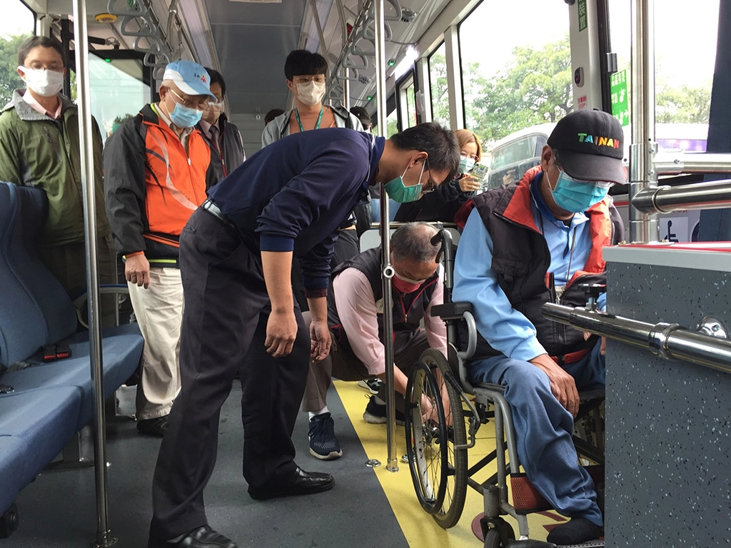 暖心公共運輸 大台南公車無障礙服務