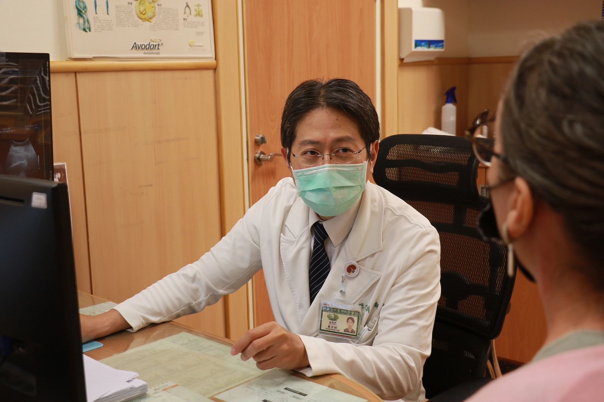 蔡宗訓醫師指出「腎盂輸尿管接合處狹窄」產生併發症,建議病人採取積極性治療。