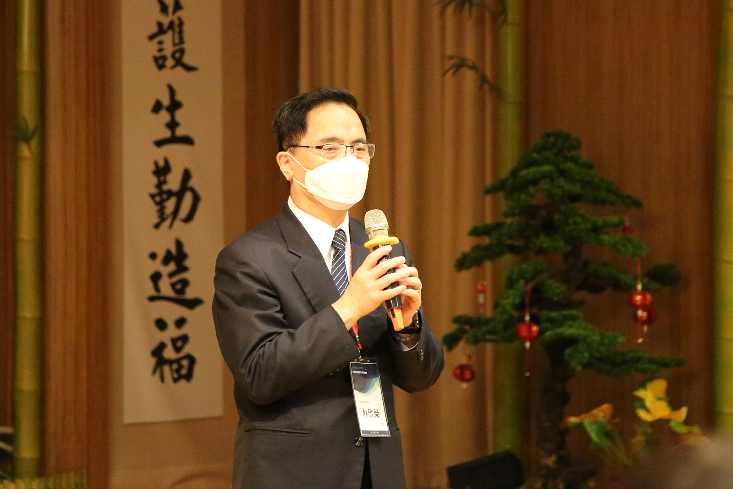 花蓮慈院林欣榮院長表示,希望藉由慈濟創新研發團隊與臺大攜手,與更多廠商合作進行醫療發明,幫助病患遠離病苦的磨難。
