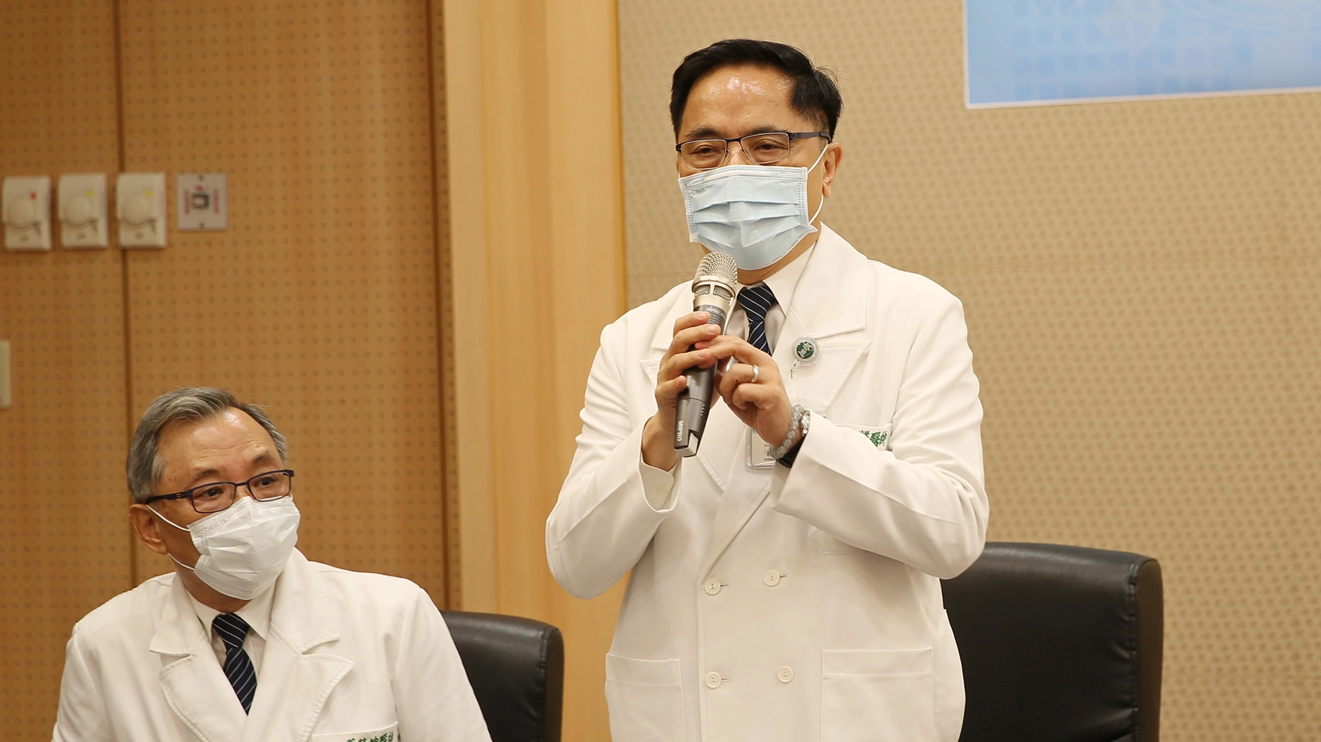 花蓮慈院林欣榮院長感恩眼科研究中心團隊在細胞治療領域投注努力,在藥物研發和臨床研究上不斷有新成果和突破。