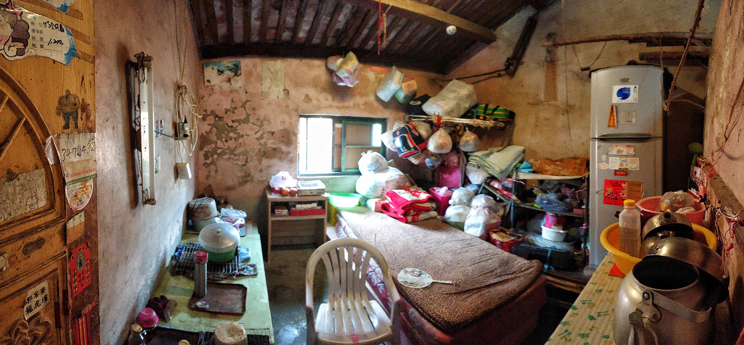 上圖為布袋案家李先生原居住環境。