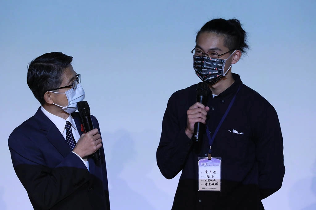 「新芽綻放」分享者黃同學表示,很榮幸人生故事在台上跟大家分享自己的努力心得。
