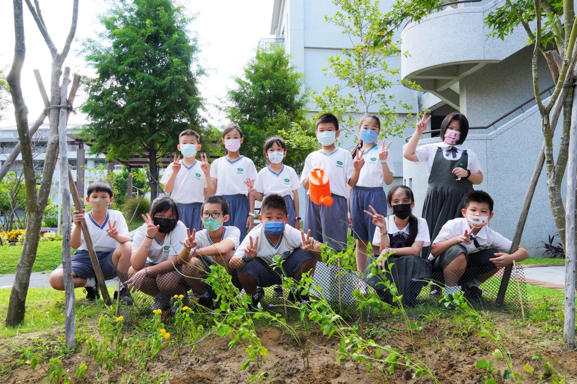生物多樣性就像一個複雜且平衡的系統,大家一起為「生物多樣性」種下希望。