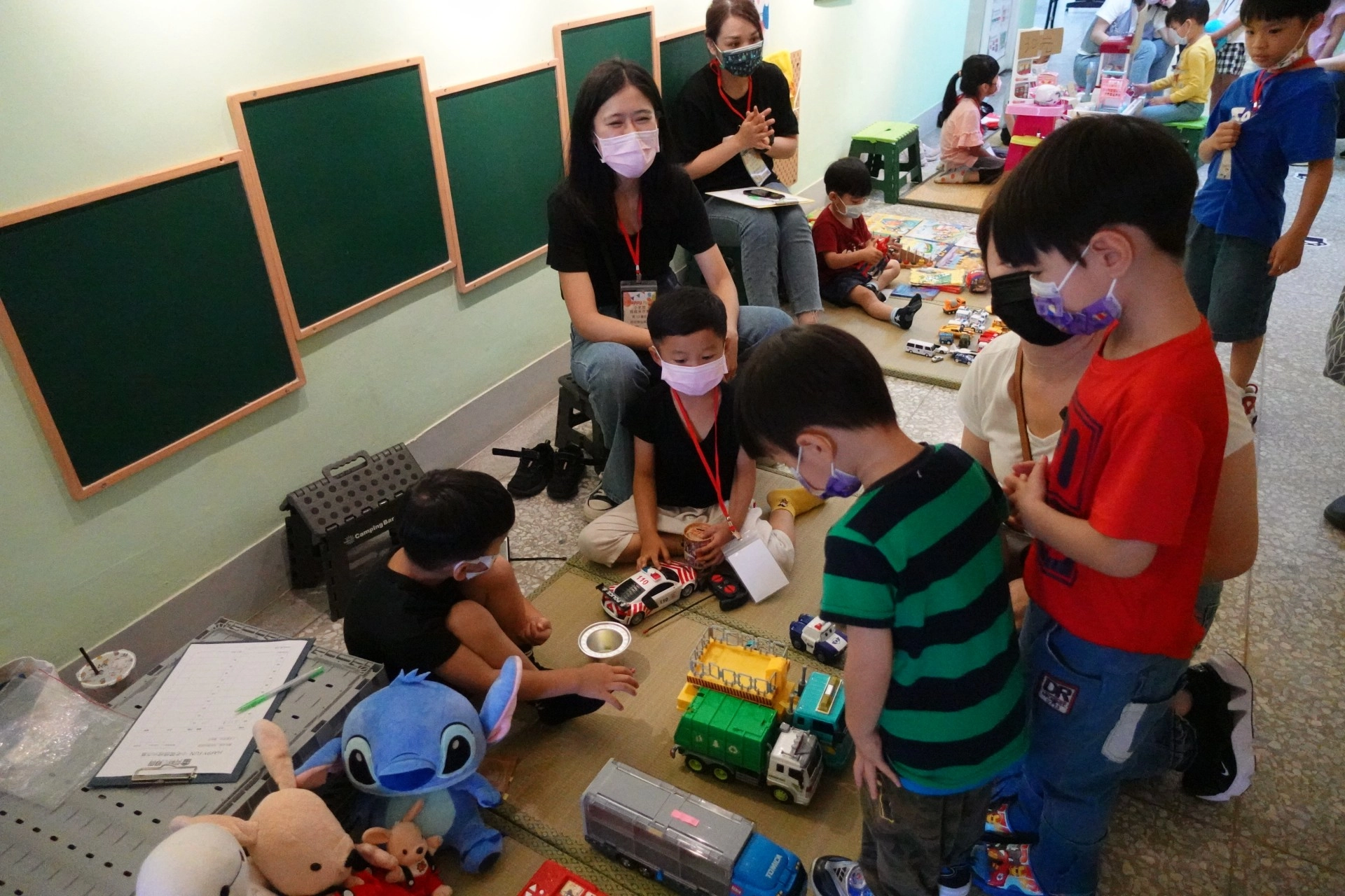去年小老闆市集活動受到歡迎,今年擴大於花蓮縣婦幼親創園區舉辦