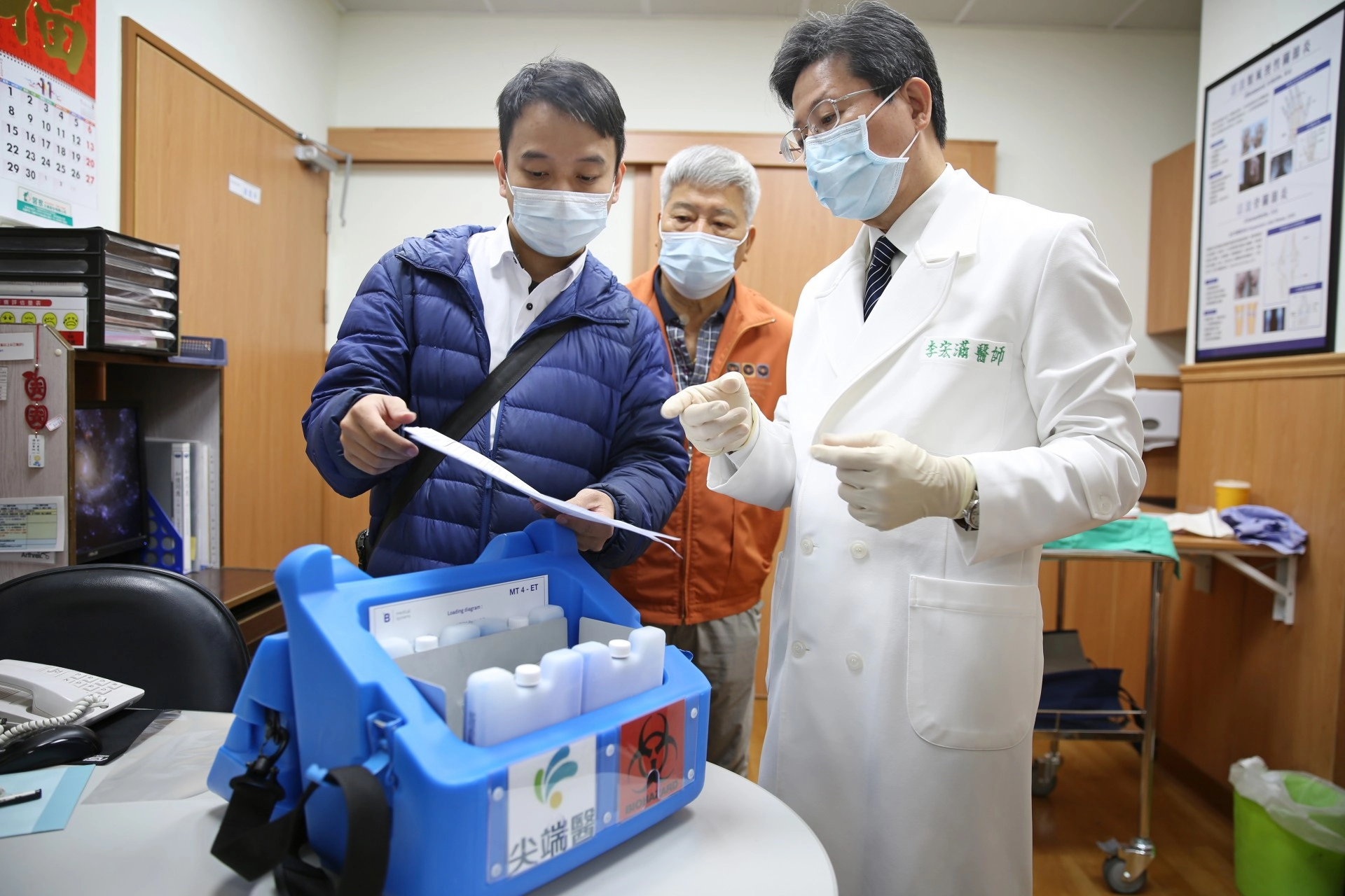 花蓮慈濟醫院與尖端醫合作自體骨髓間質幹細胞治療退化性關節炎計畫,經衛福部核准後,花蓮慈院可收治收治2到3級的退化性關節炎病患,利用骨髓中的間質幹細胞有免疫調節與細胞分化的能力,來誘導細胞修復。
