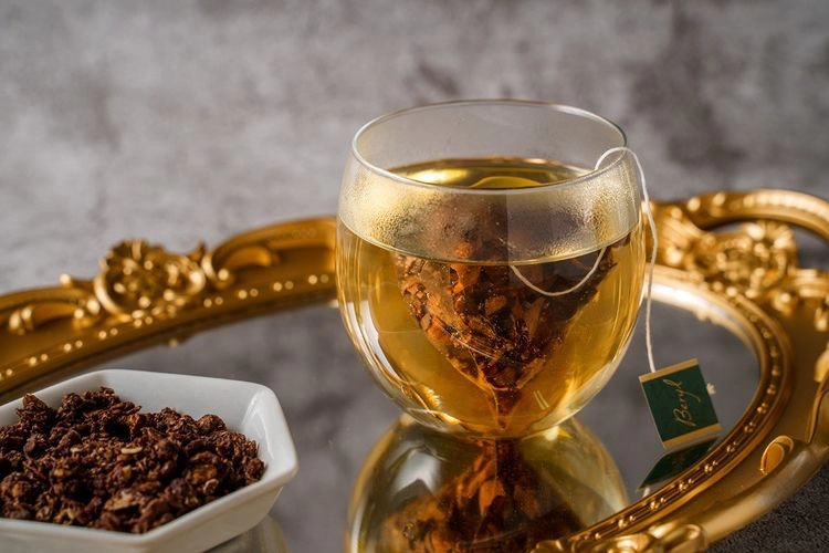 Beryl & Co.茶包材質為環保玉米澱粉,期望打破茶包都是次級品的想像,讓喝茶也能有美好的視覺體驗。