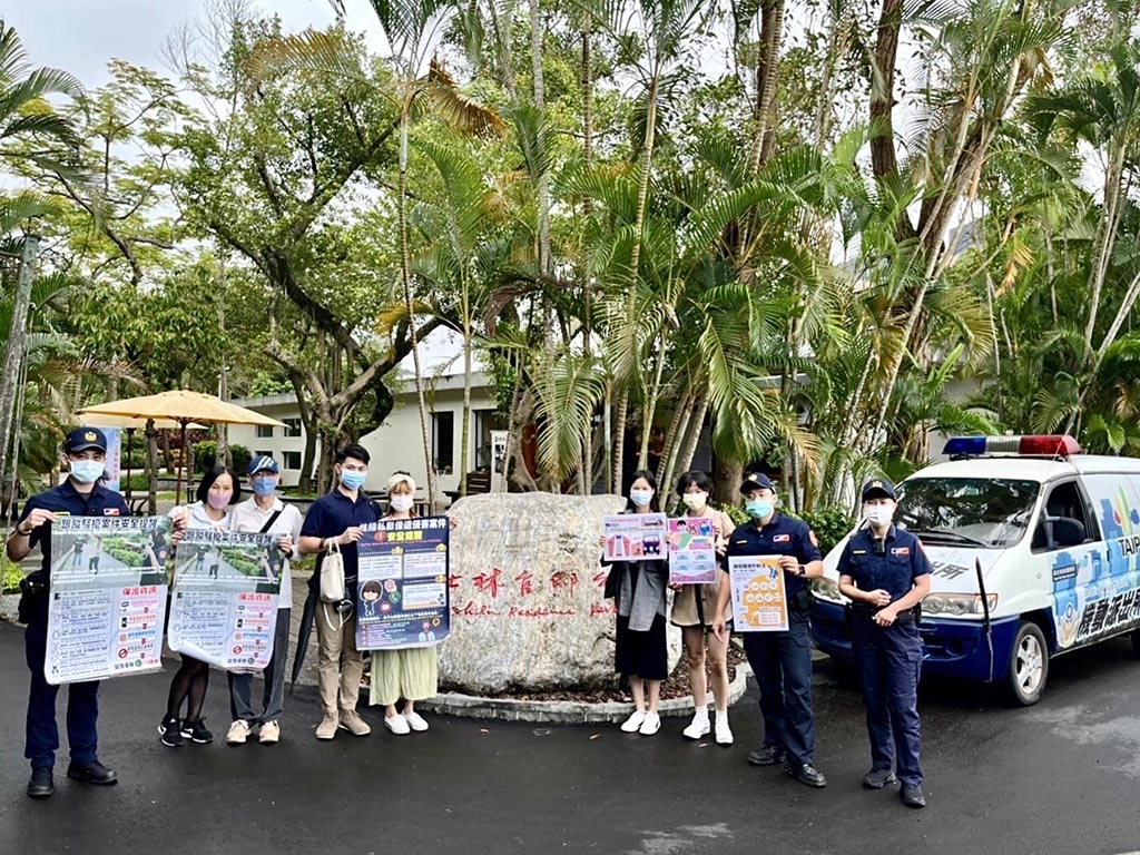臺北市保安警察大隊藉由宣導活動,提升民眾自我防衛意識及求助管道的認知,以強化自我保護能力及減少社會隱患。