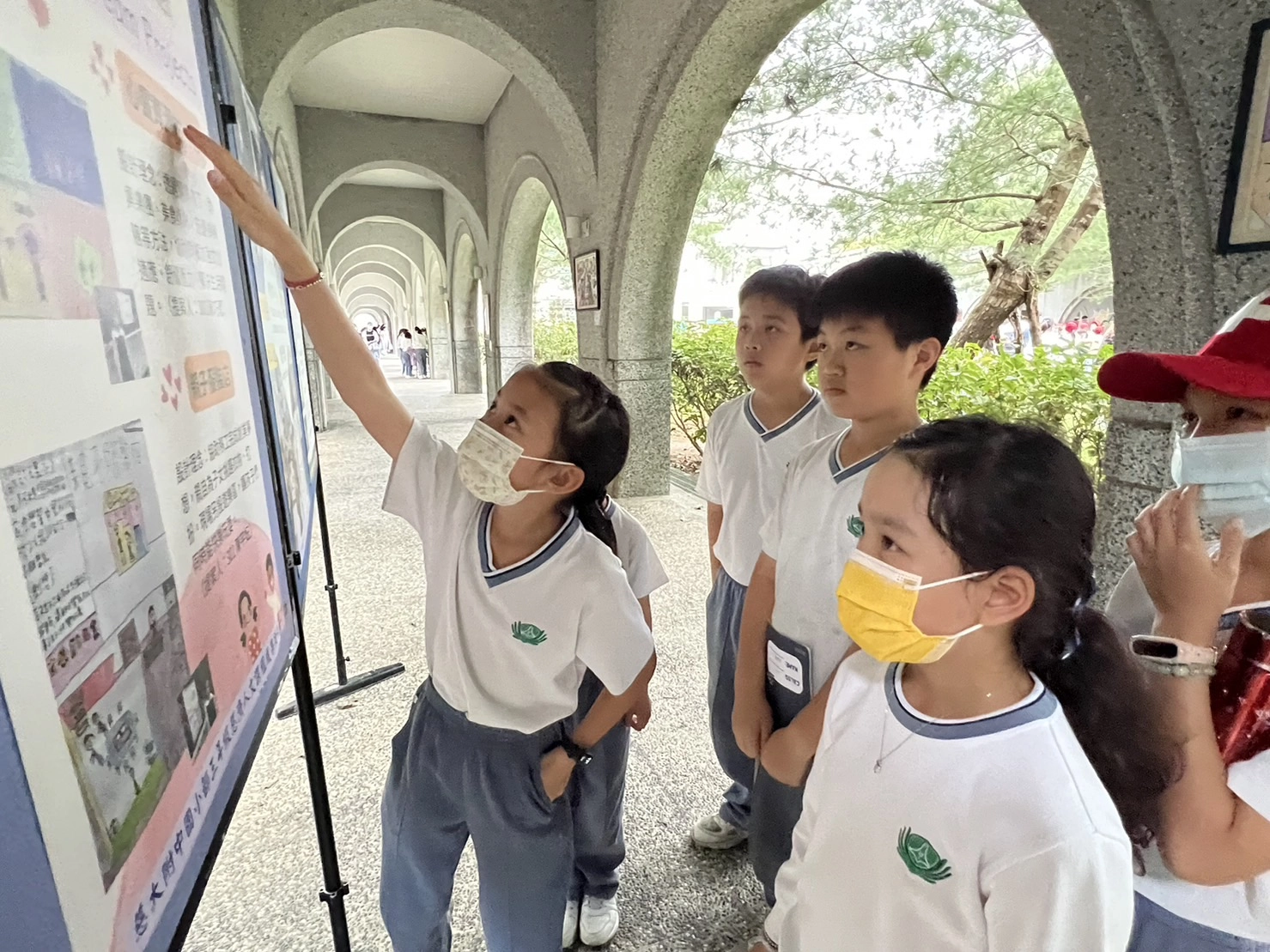三年級同學分享「移Visible我懂你的的辛」的學習成果,希望讓更多家長及學生了解移工心。