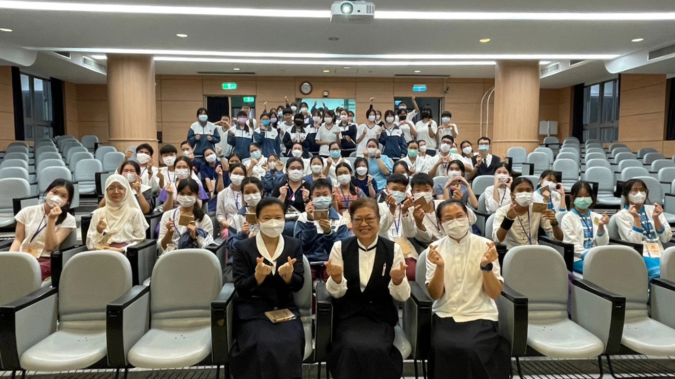 慈大附中與泰國清邁慈濟學校一日交流