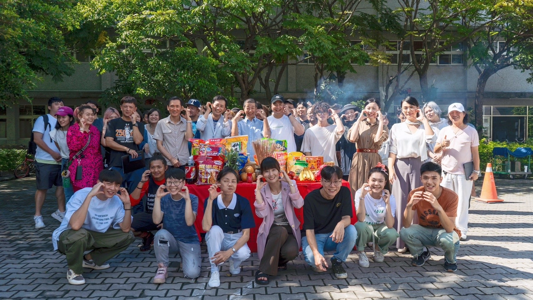大愛劇場《你準備萌芽了嗎?》開鏡,蔡瑞澤、謝欣諭、邱晧洲、朱芷瑩、柯淑勤(右至左)