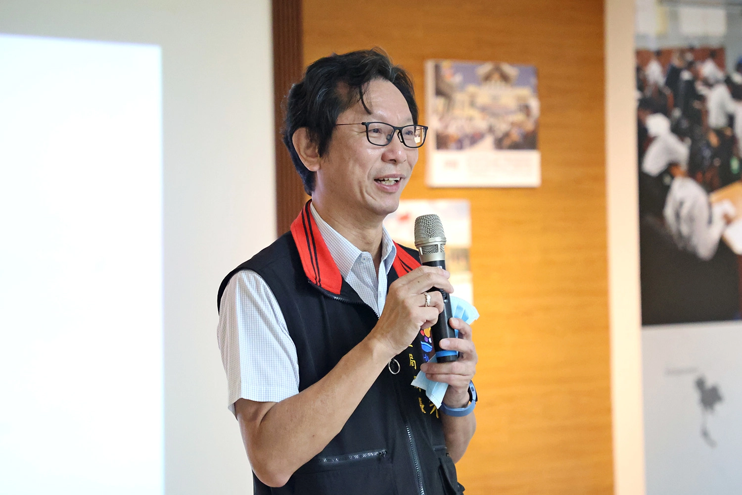 花蓮縣衛生局局長朱家祥表示,以提升健康平均餘命為目標努力,期望民眾在疾病發生前就能先抓到病徵,及早機受治療,健康長壽。